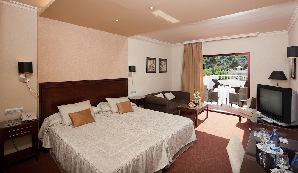 Hotel Atlantic El Tope 17/66