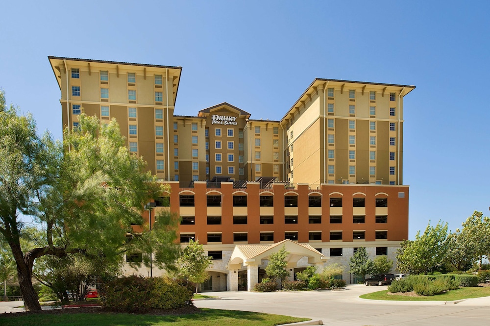 Drury Inn & Suites Near La Cantera Parkway 2/50