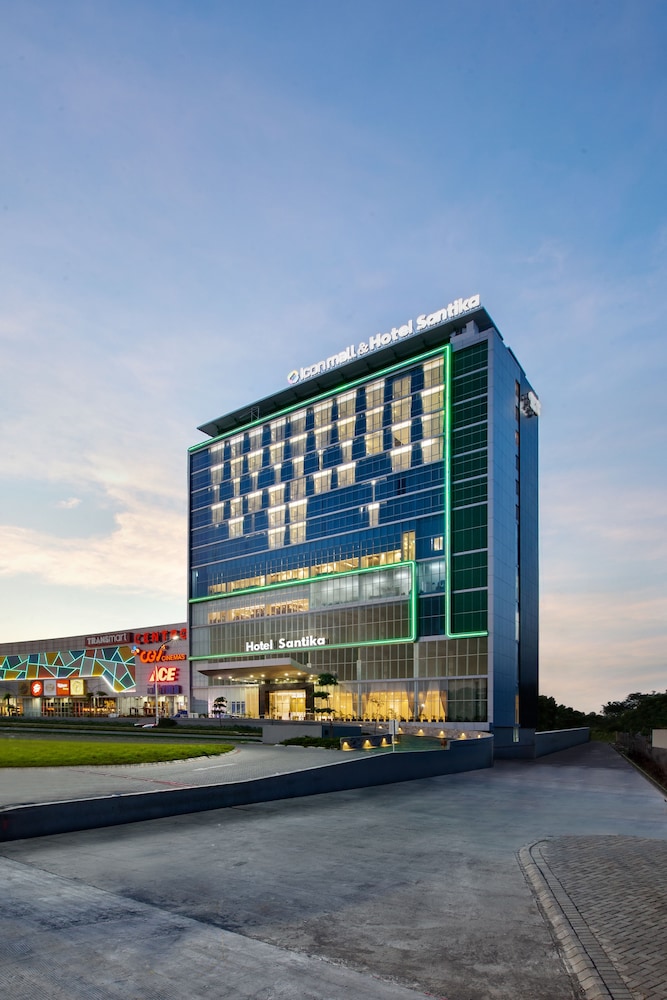 Hotel Santika Gresik 4/55
