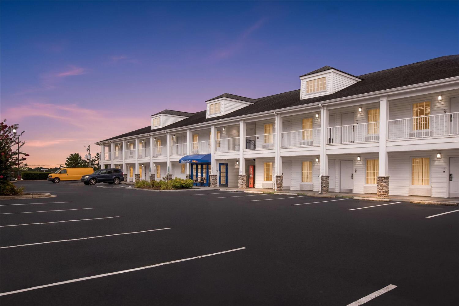 Baymont By Wyndham Forest City 3/36
