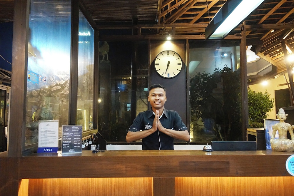 Saung Balibu Hotel 21/68