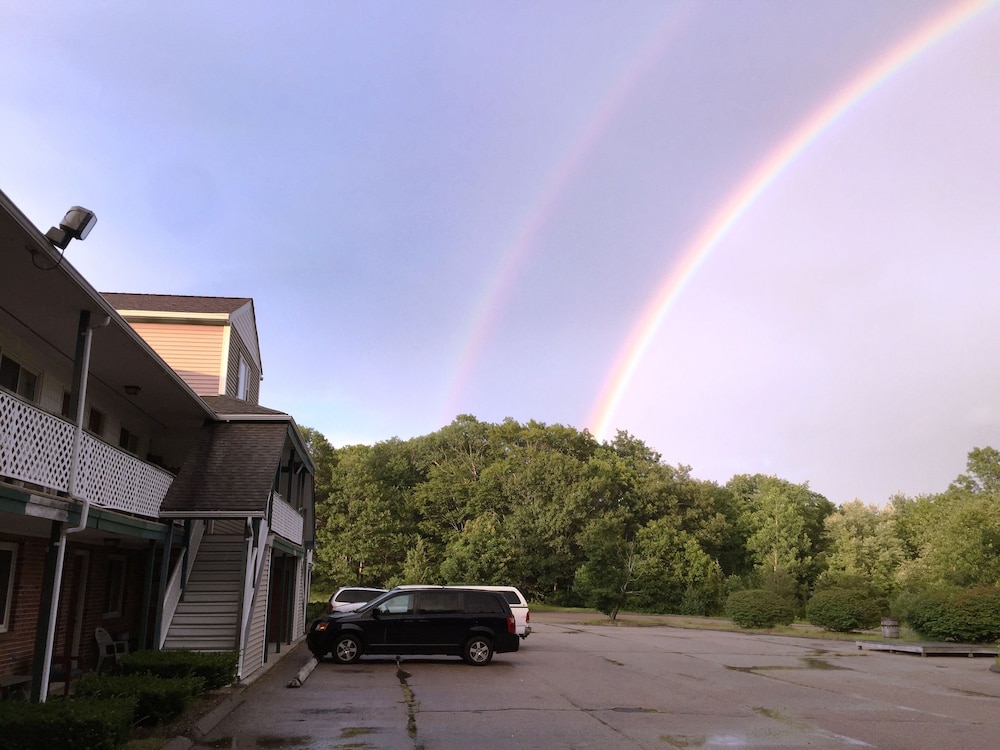 Budget Inn North Stonington 23/31