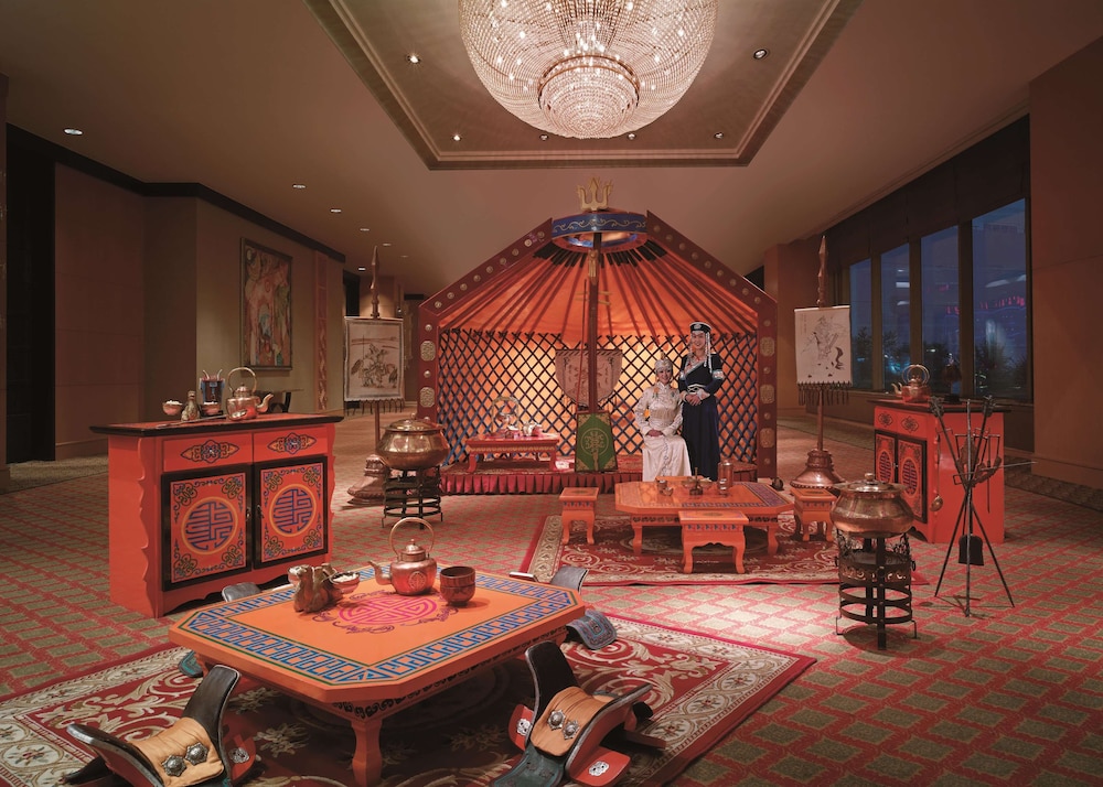 Shangri-La Huhhot 33/55