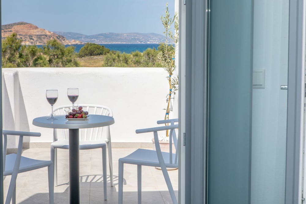 Crystal Mare Suites 20/33