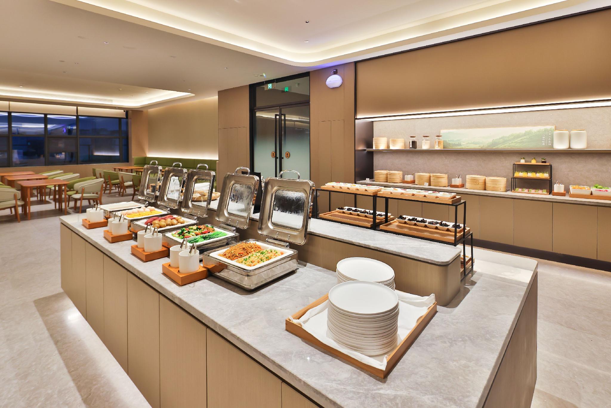 JI Hotel (Guangzhou Baiyun Tongde Subway Station) 24/28