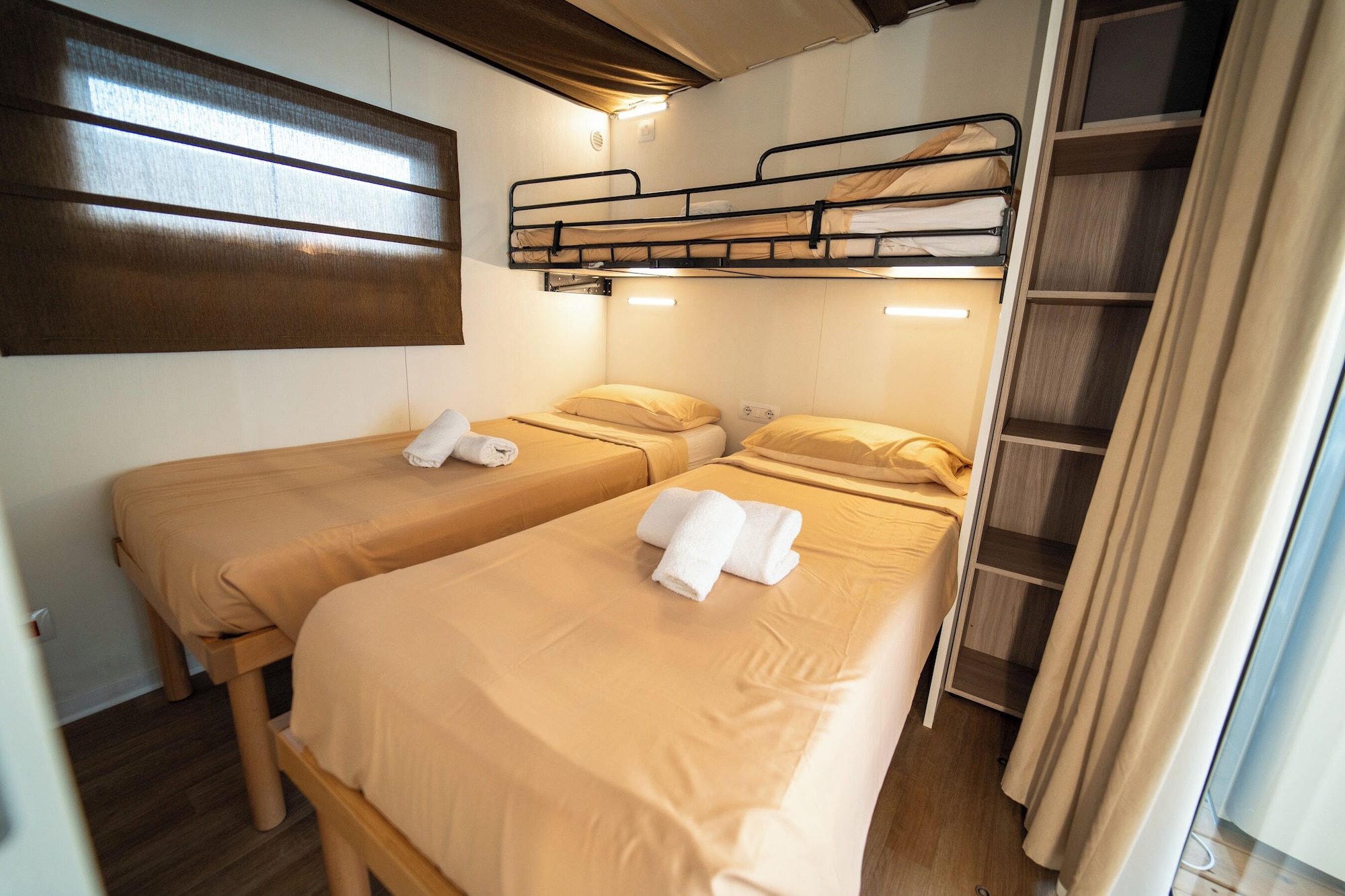 2 Bedrooms, Mobile Home, Basic, 1 Queen and 1 Single Bed, Bunk Bed