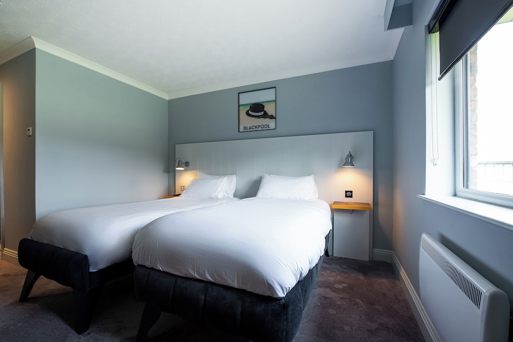 Village Hotel Blackpool 11/50