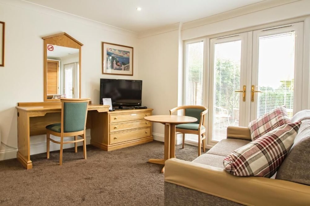 Gosfield Lake Resort 19/50