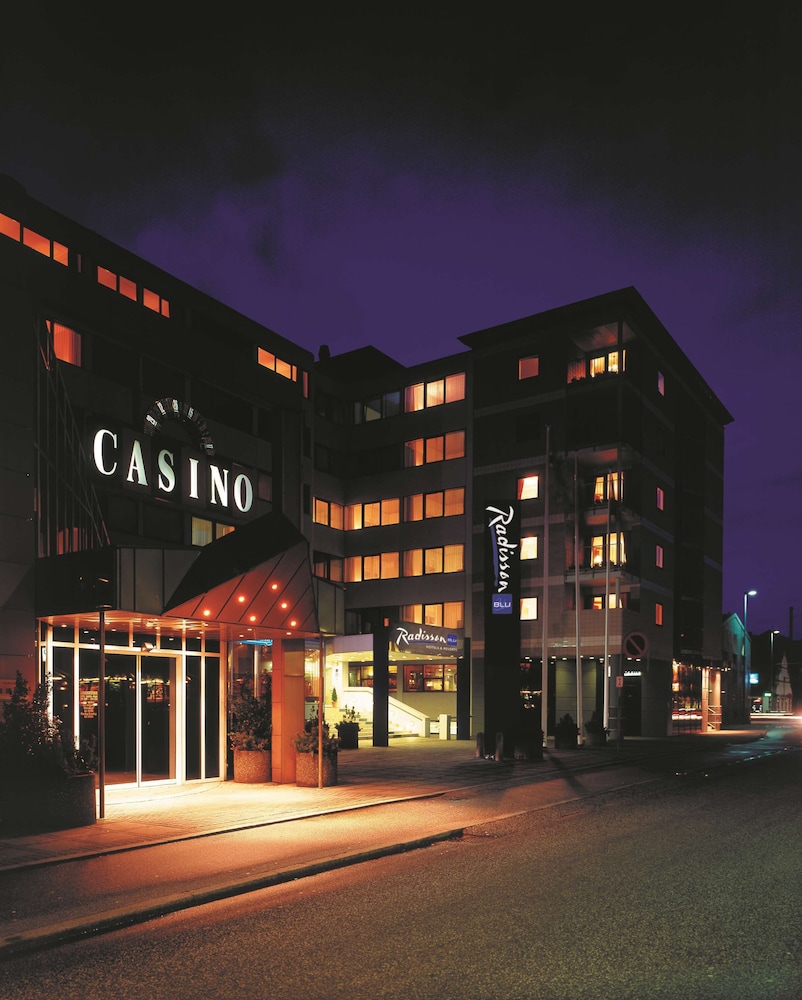 Radisson Blu Limfjord Hotel,Aalborg 7/71