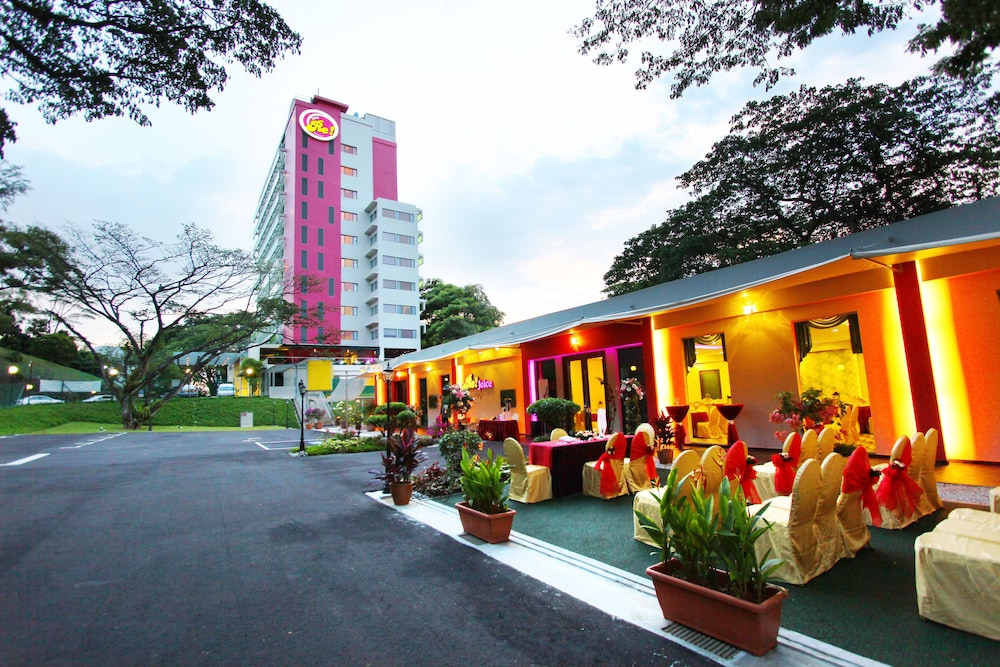 Hotel Re Pearl S Hill 36/50
