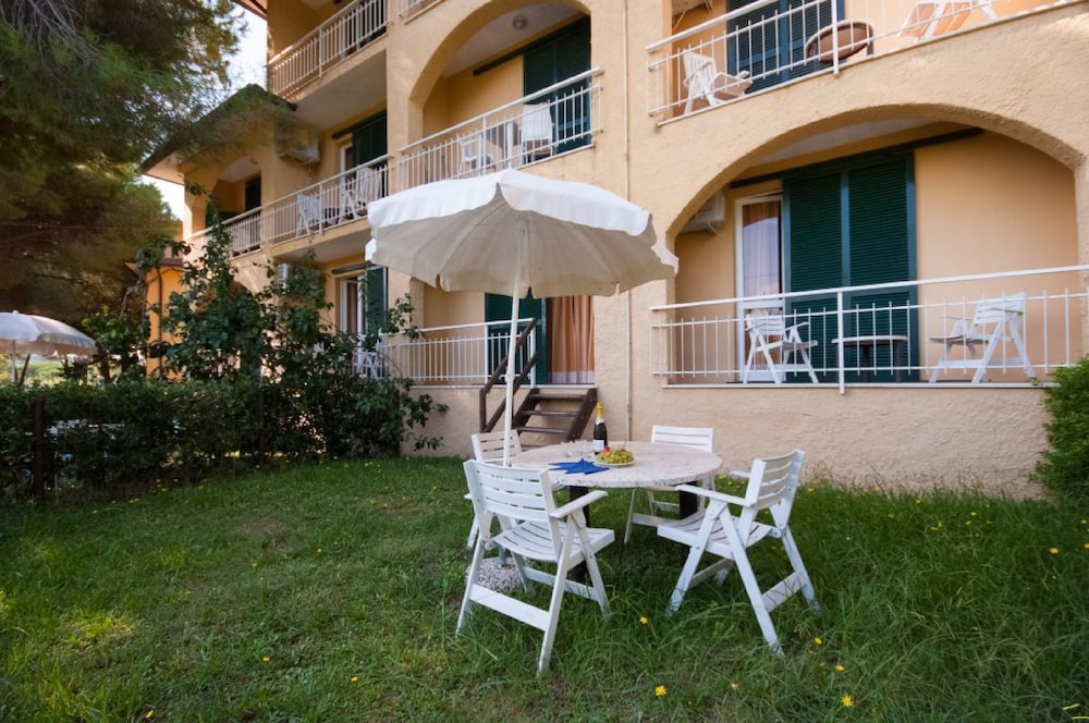 Residence Golfo Della Lacona 56/62