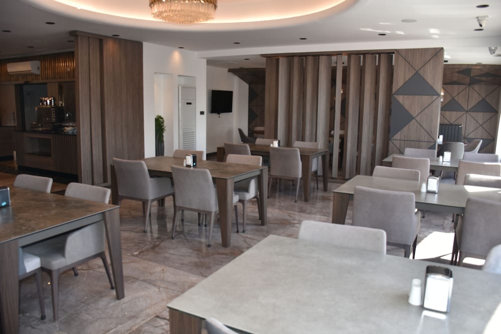UK Ankara Hotel 37/46