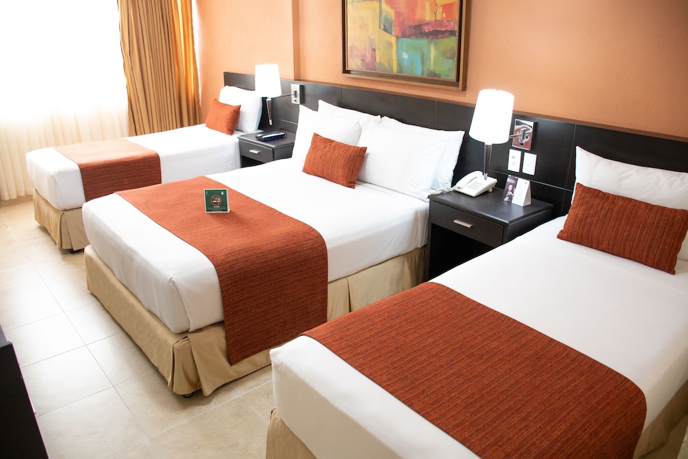 Hotel Arizona Suites 9/47