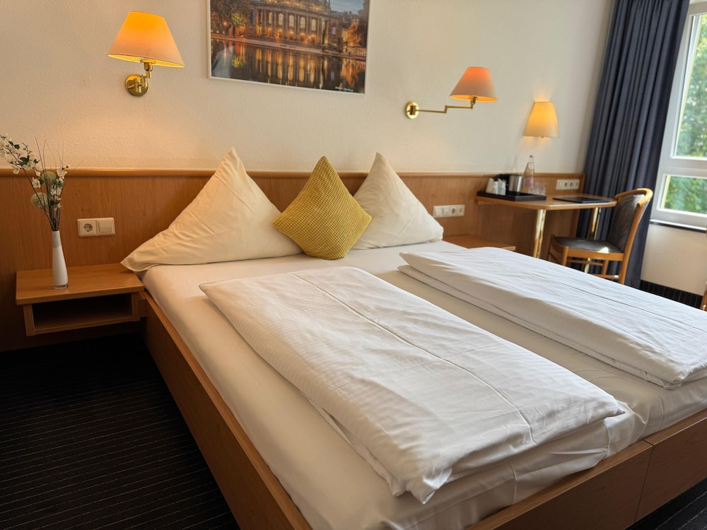 Mirage City Hotel Stuttgart 10/50