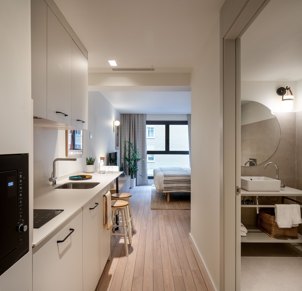 Aparthotel Libere Vitoria 60/65