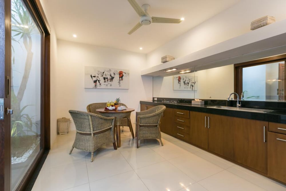 Anari Villas Kuta 14/65