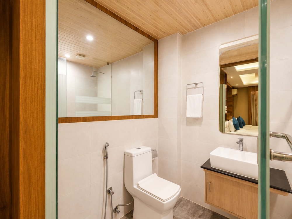 Maya Boutique Hotel 52/60