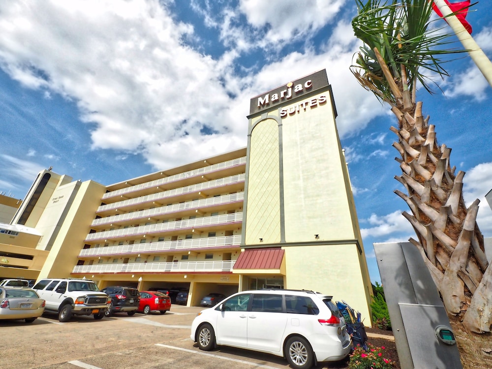 Marjac Suites 10/53