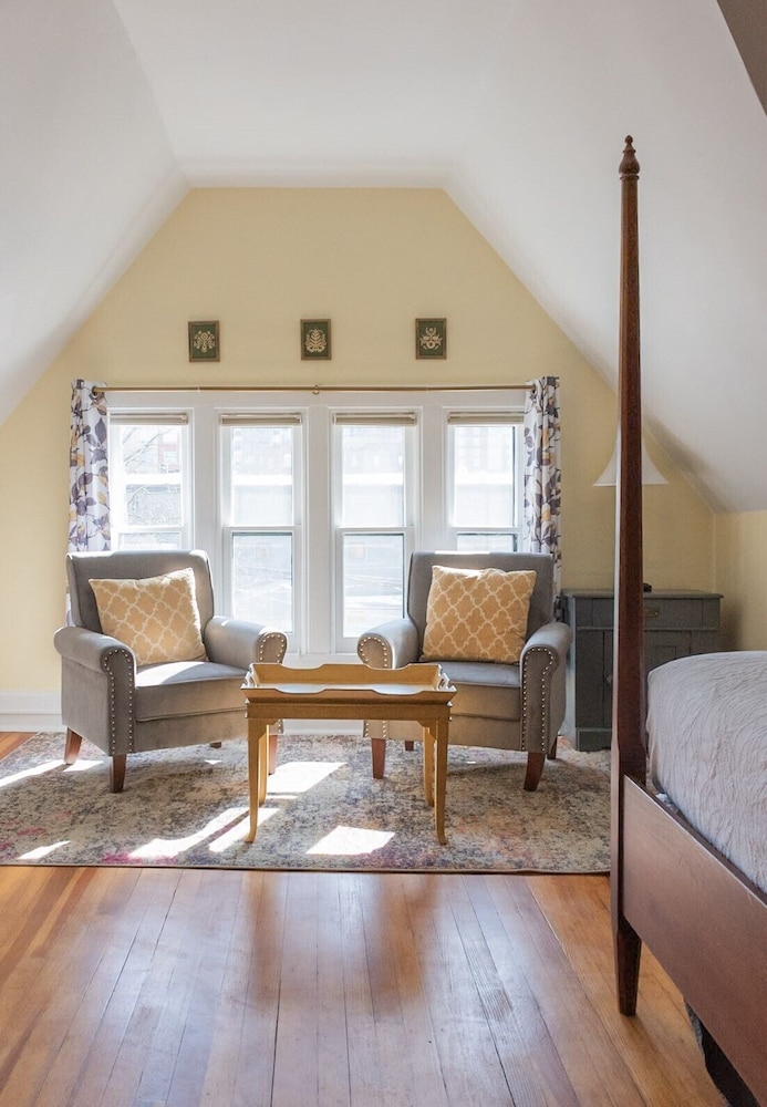 William Henry Miller Inn 29/50