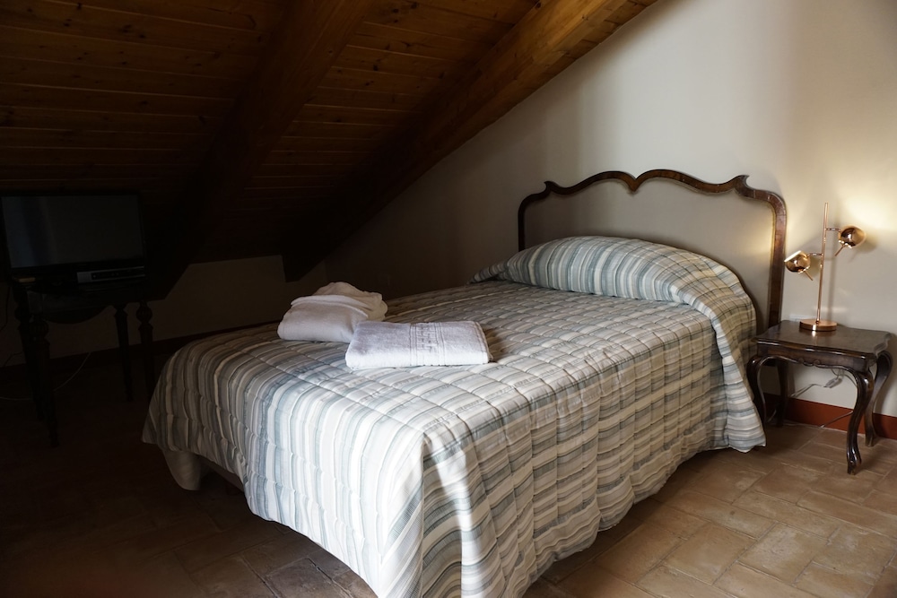 Casa Isolani Santo Stefano 15/48
