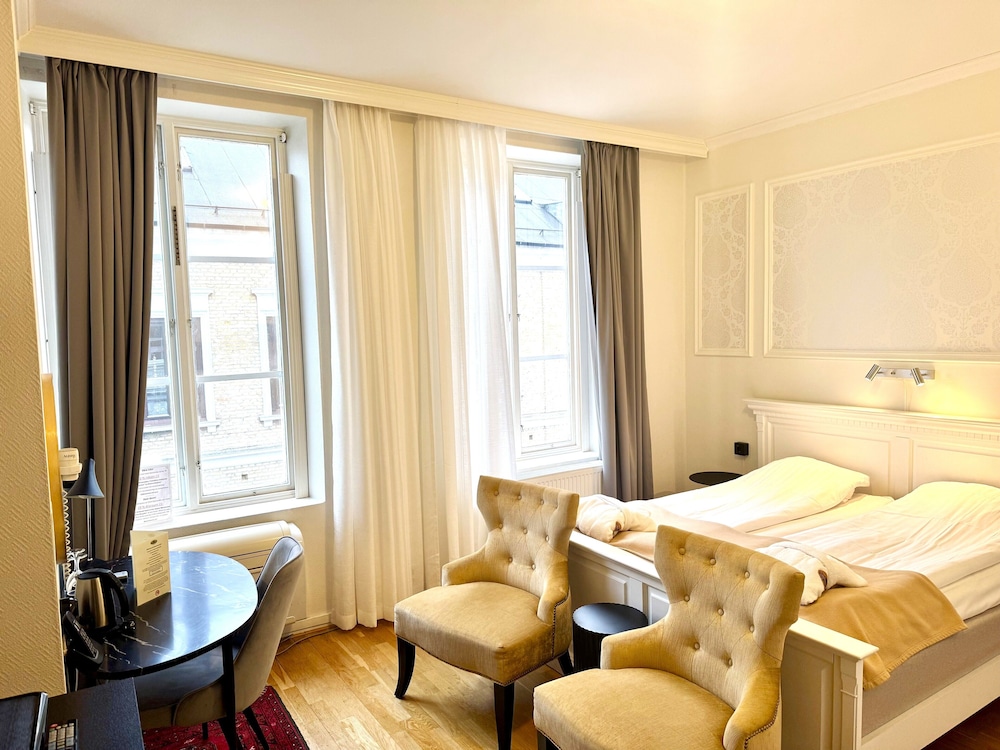 1 Bedroom, Standard, Double or Twin Bed, Private Bathroom