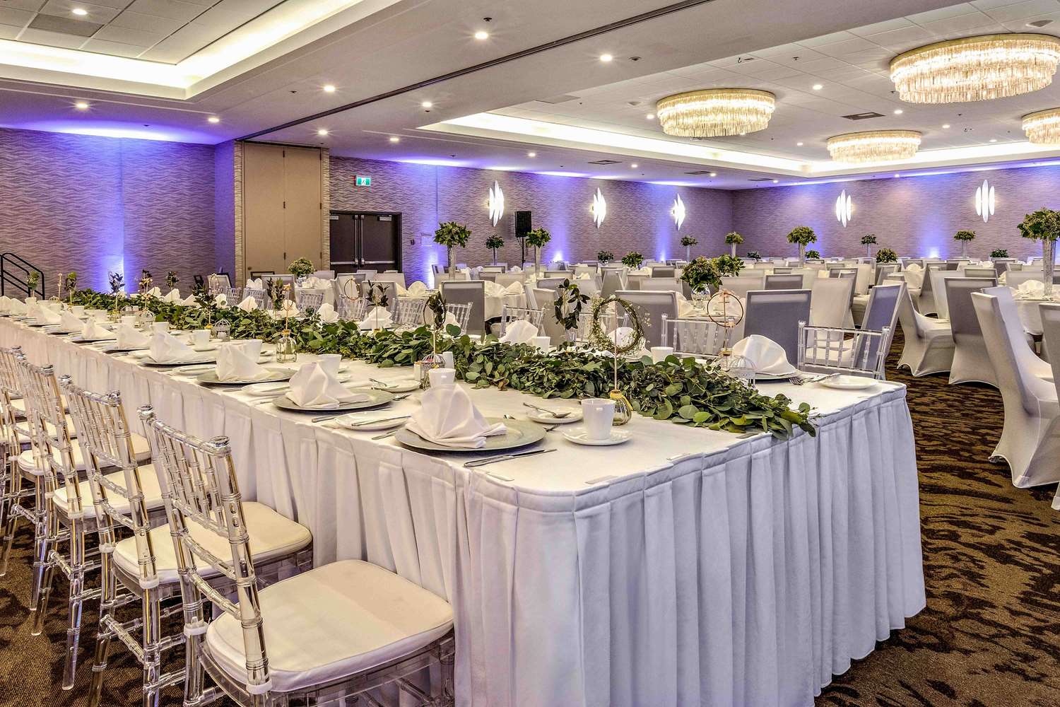 Best Western Premier Calgary Plaza Hotel and Conference Centre 61/65