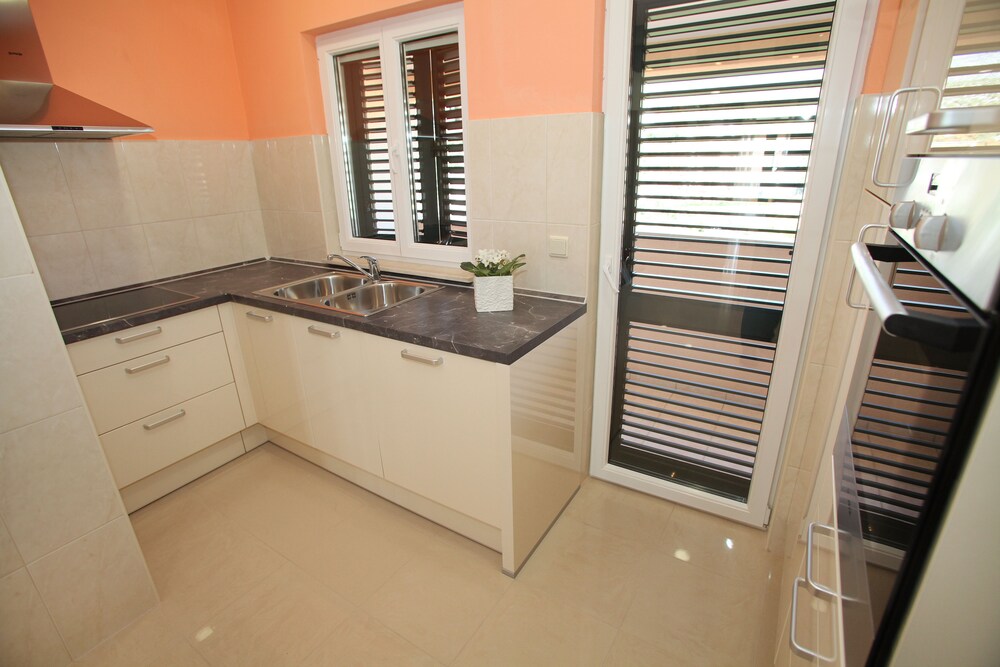 VILLA SUN 50/50