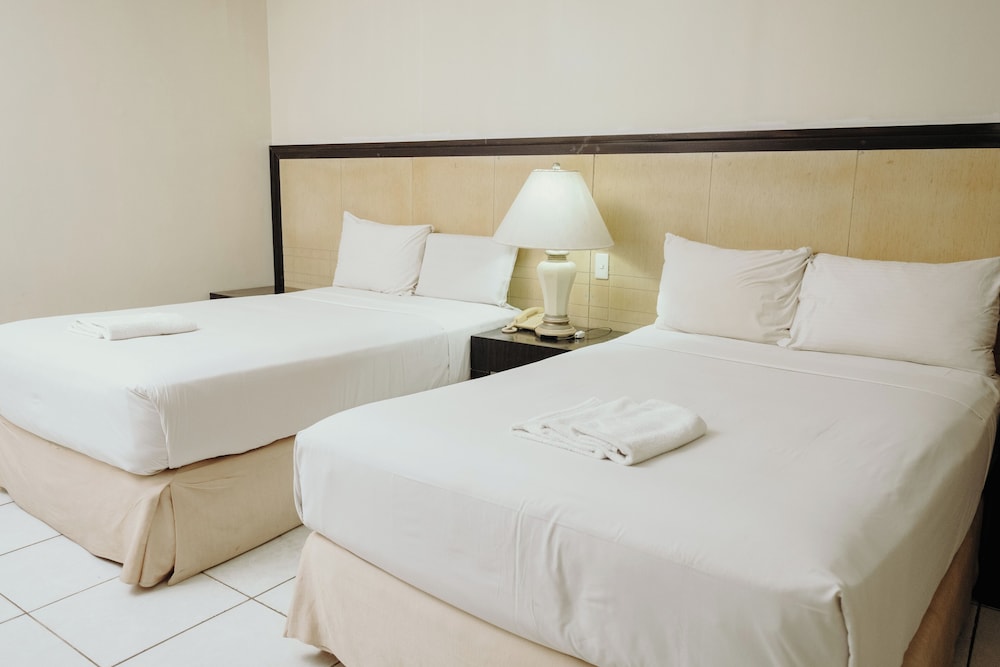 Crown Regency Residences Cebu 8/49