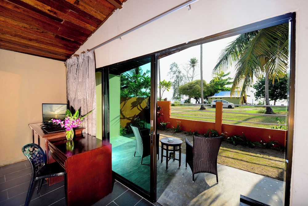 Coconut Beach Villa Langkawi 32/50