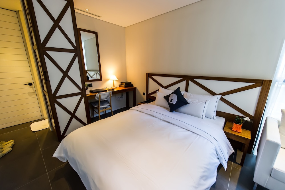 Hotel the Designers Jongno 13/68