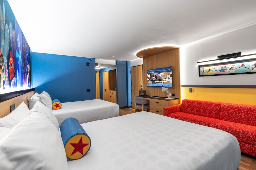 Pixar Place Hotel 22/60