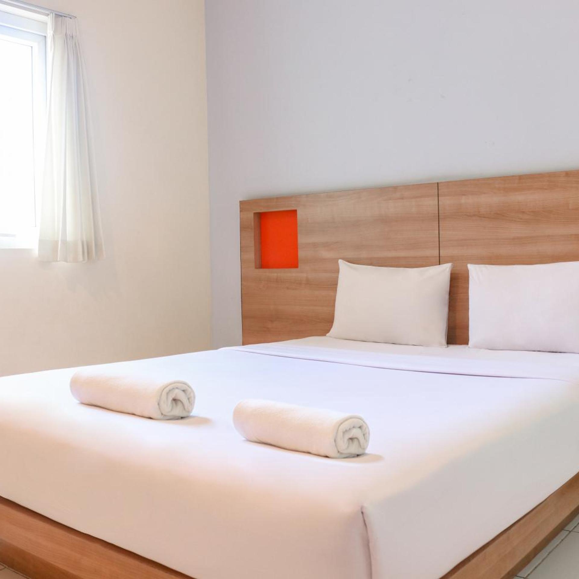 Green, Double Bed
