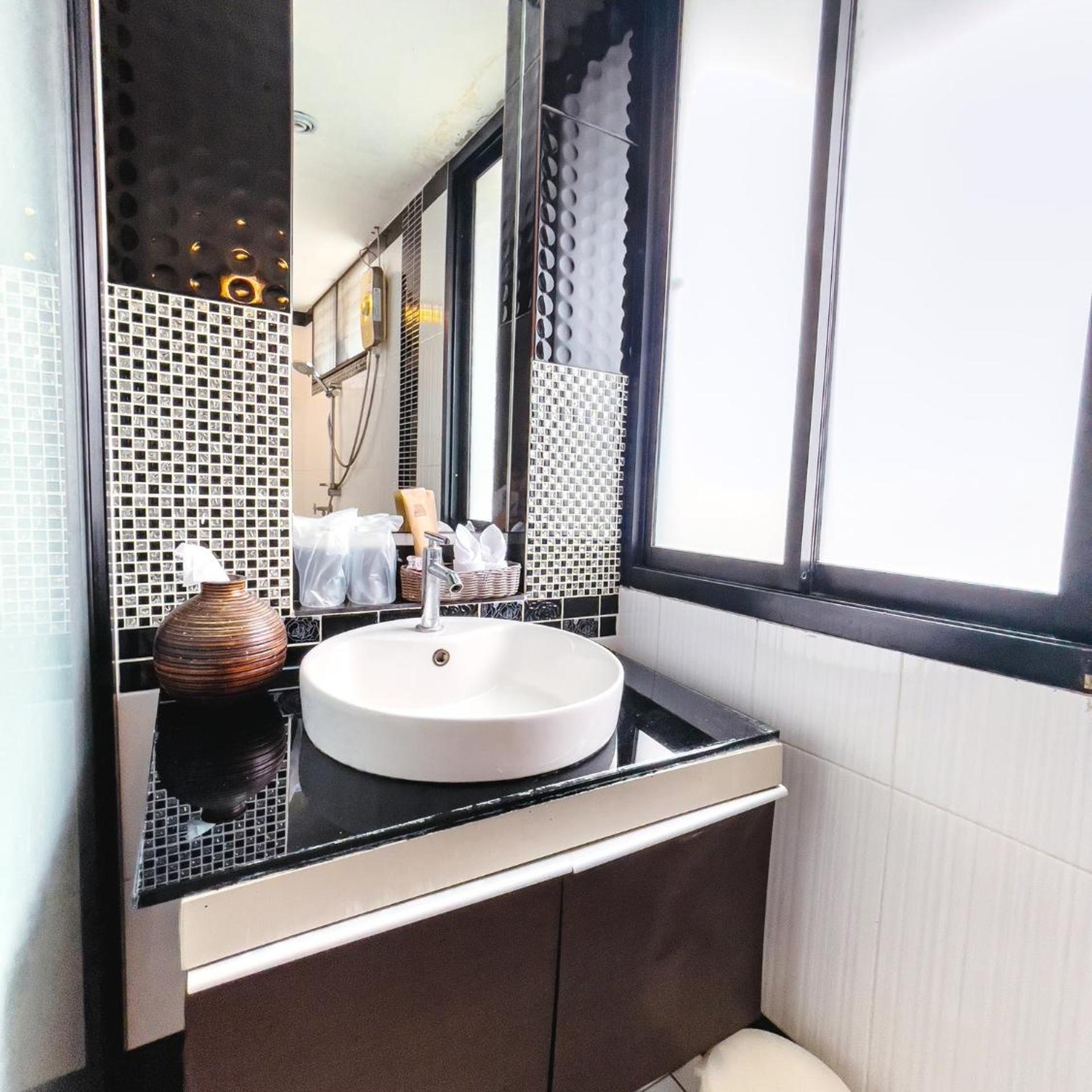 Baik Suite 35/41
