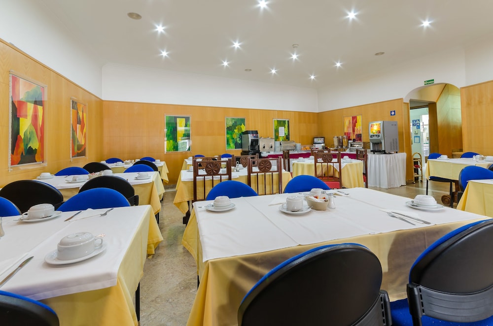 restaurant-cafeteria
