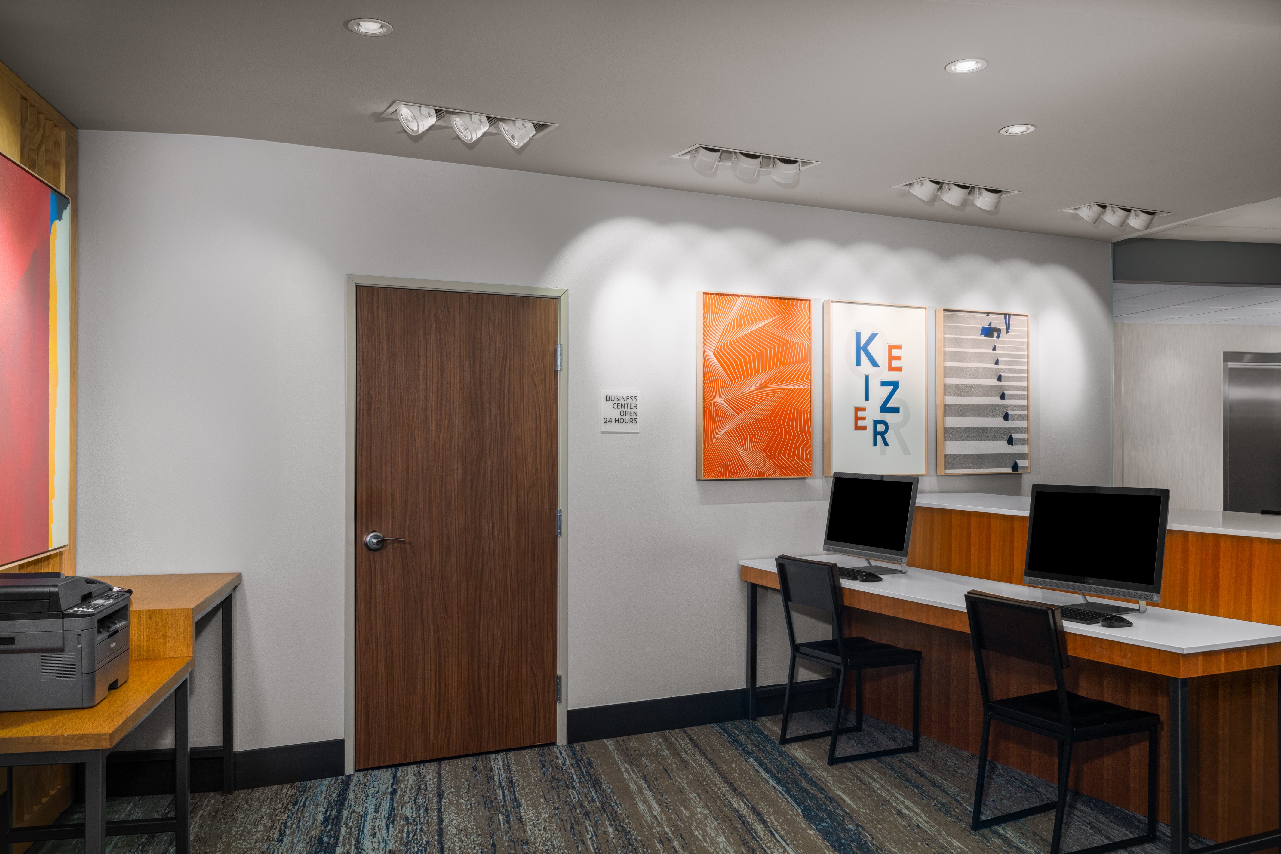 Holiday Inn Express and Suites Salem North - Keizer 65/71