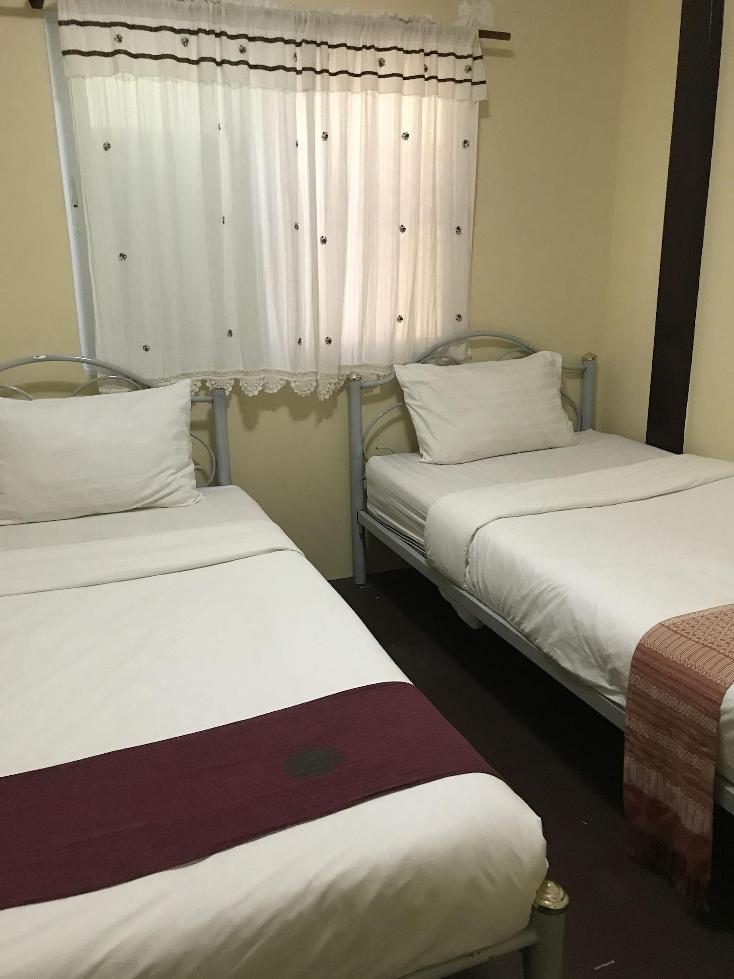 Baan Klang Vieng 10/76