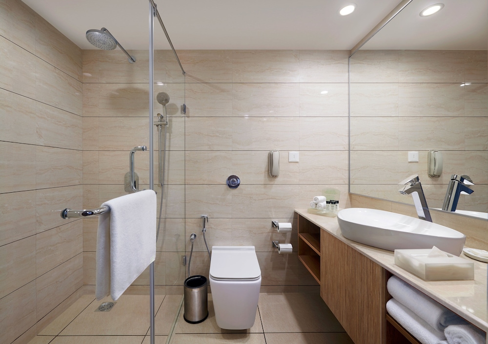 Holiday Inn Resort Goa 74/75