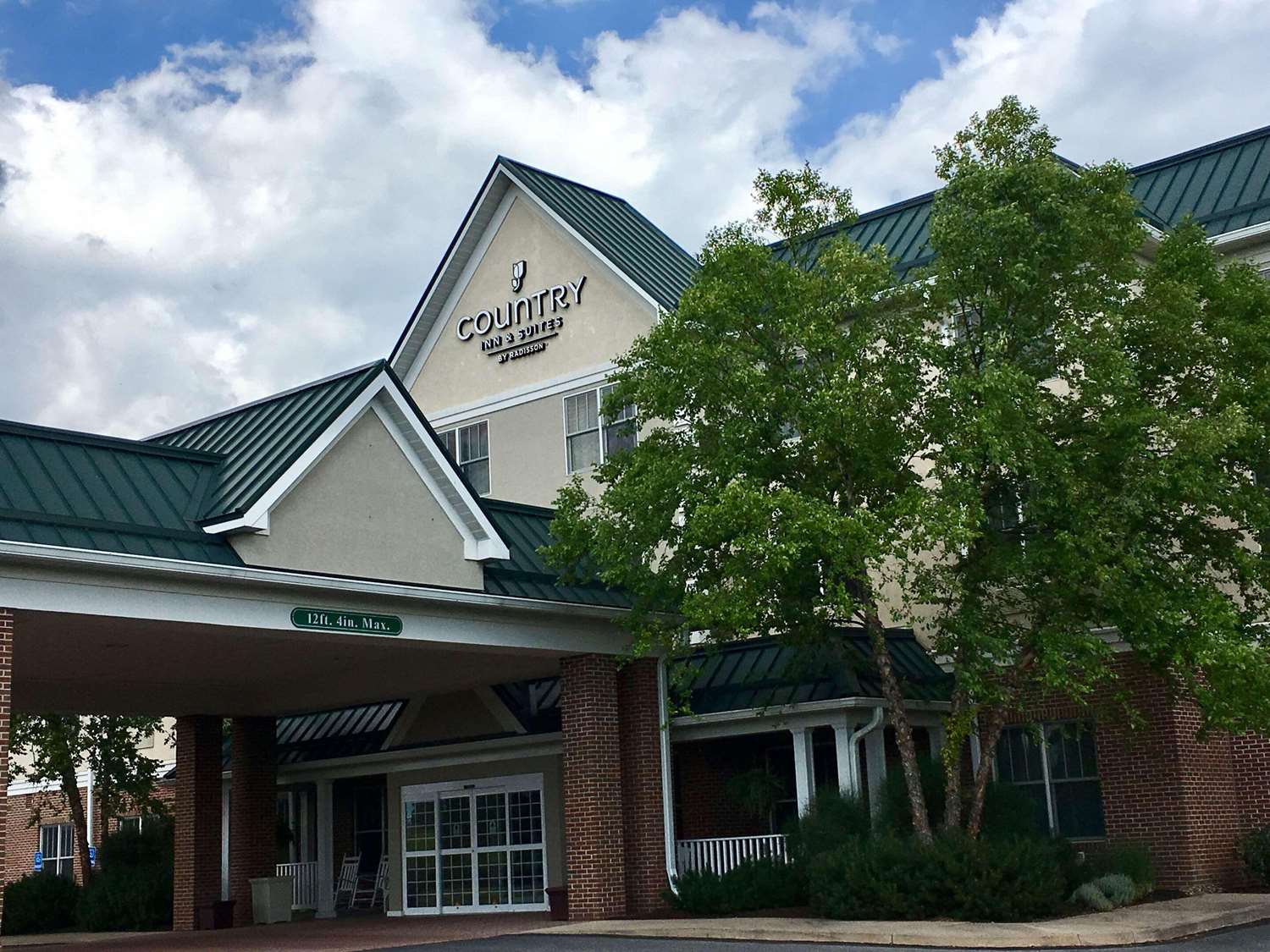 Country Inn Suites By Radisson Lewisburg Pa 3/26
