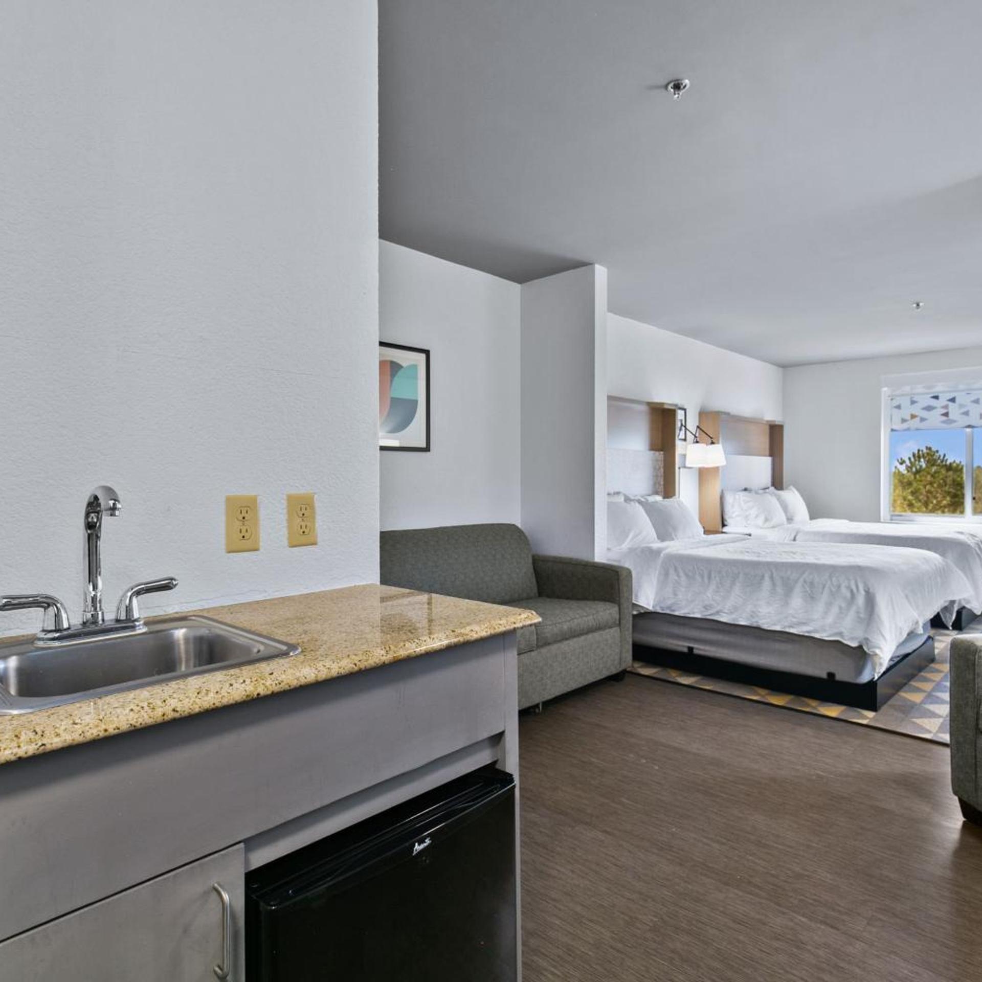 Suite, Double Bed