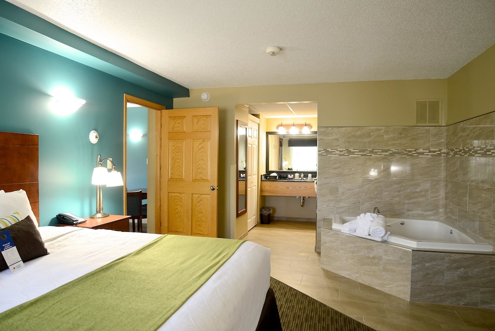 Best Western Plus Plattsburgh 22/47