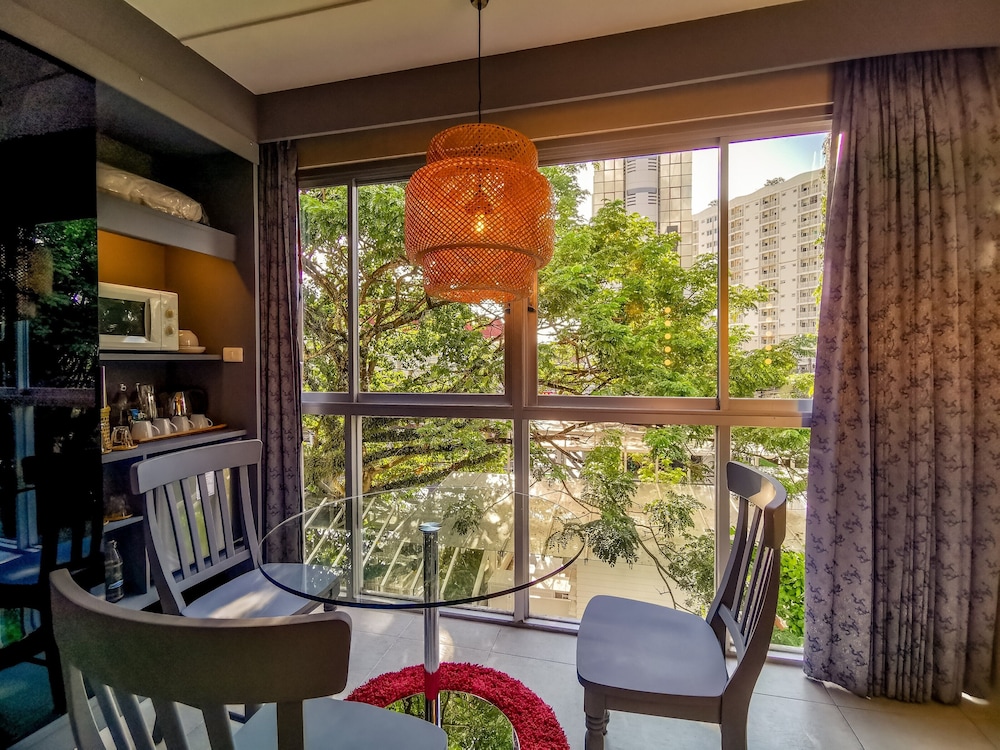 Sino House 33/50