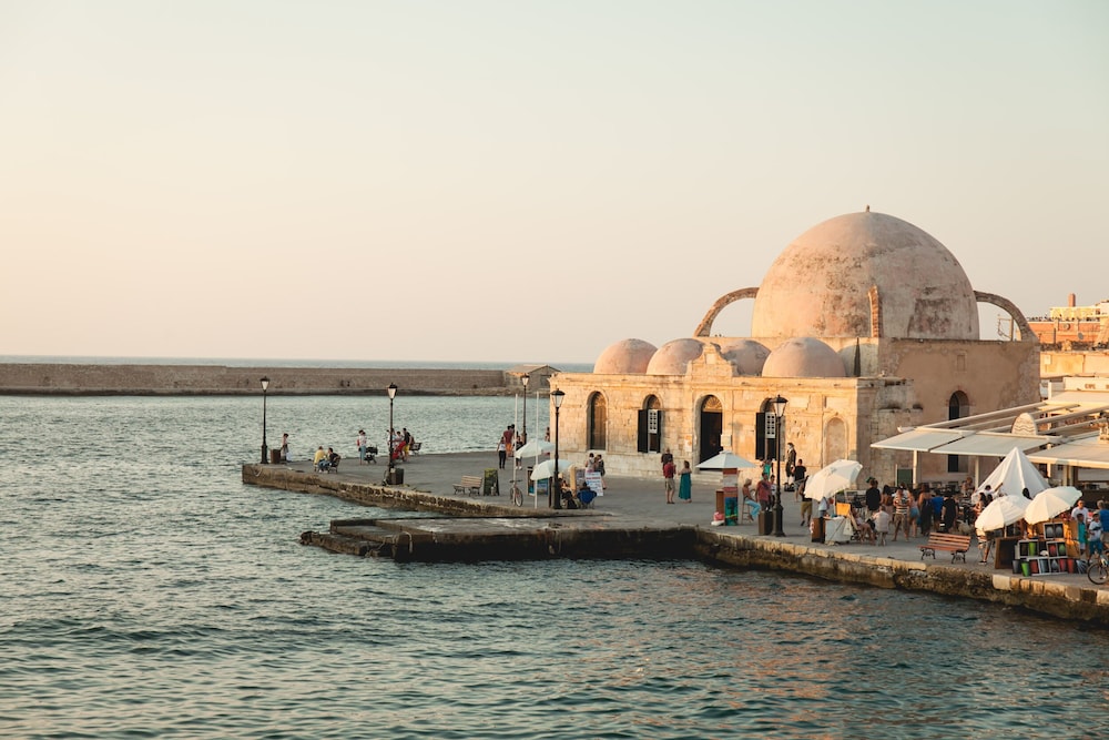 Chania Inn 33/46