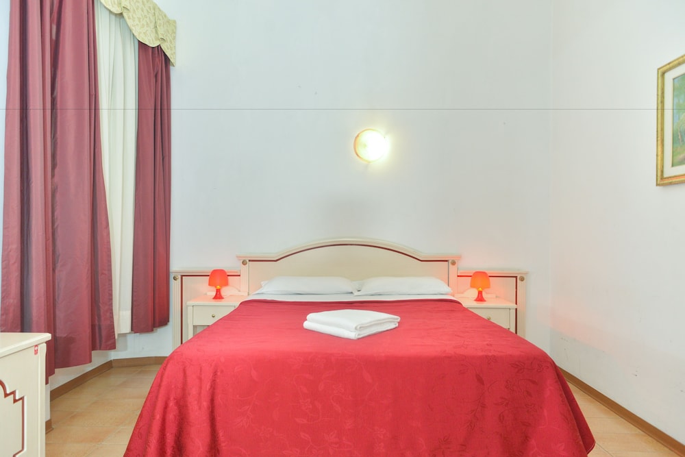 Trani B T Rooms 24/46