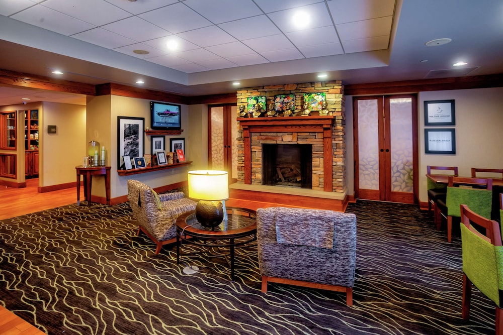 Hampton Inn Wheeling 37/56