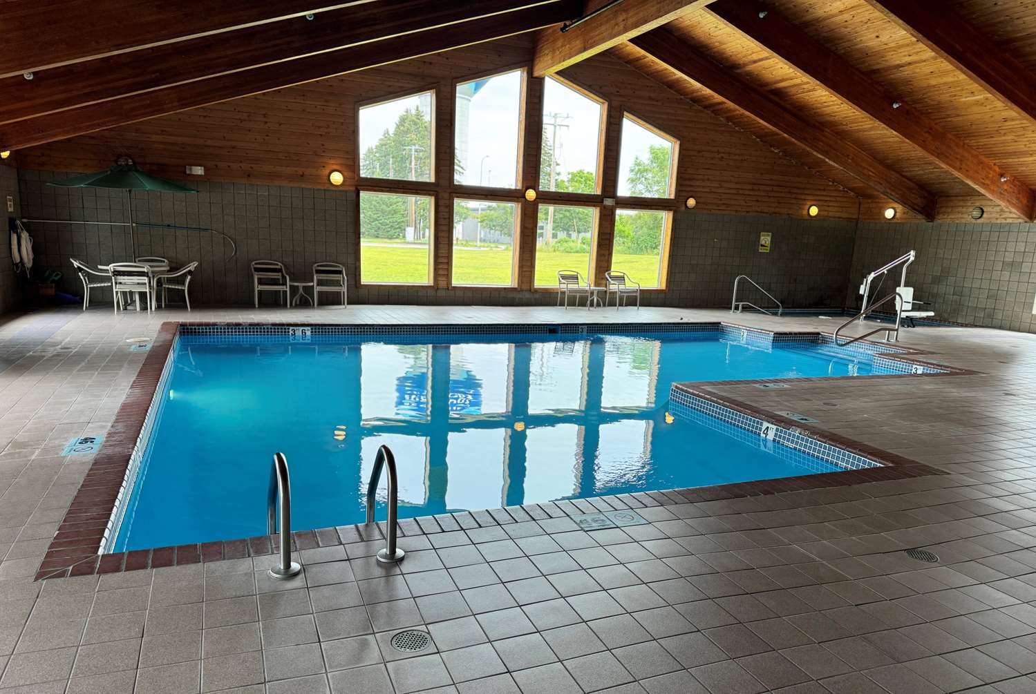 AmericInn by Wyndham St. Cloud MN I-94 19/35