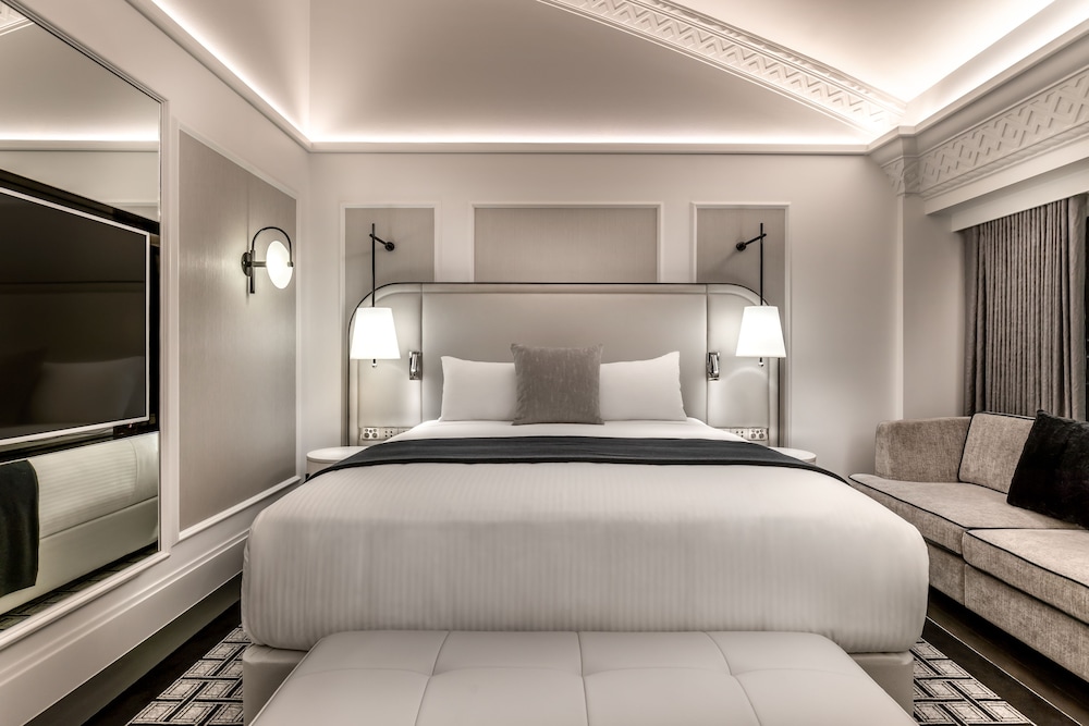 Royce Hotel 19/60