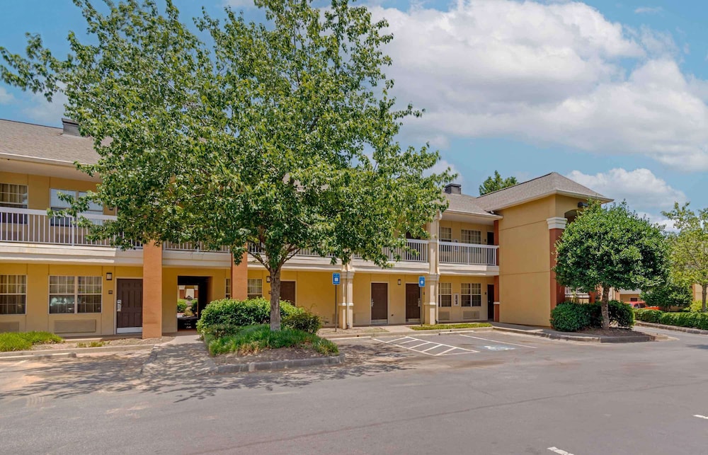 Extended Stay America - Atlanta - Cumberland Mall 1/50