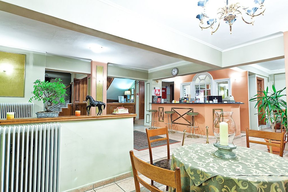 Hotel Anastassiou 33/42