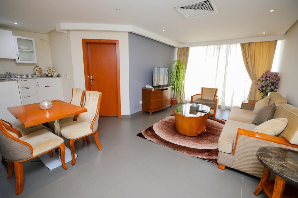 Magic Suite Abu Halifa 30/57