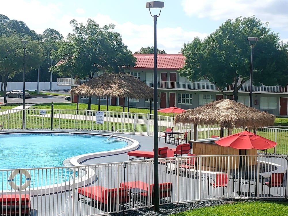 Vero Beach Inn & Suites 73/79